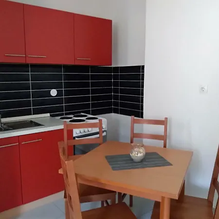 Lilly Apartament *